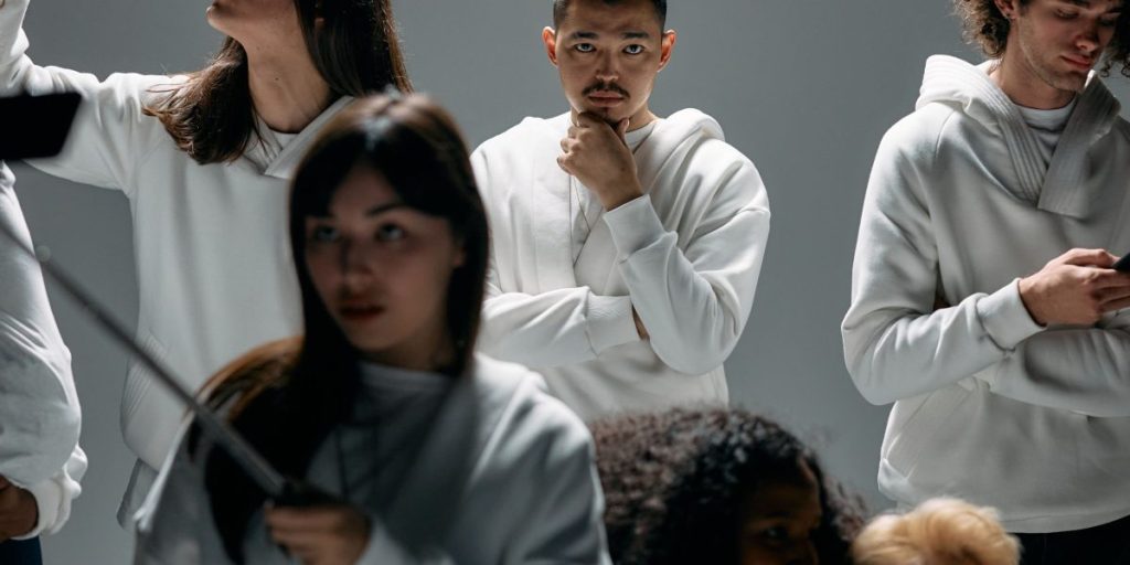 This article surveys the most popular memes and visual-gag trends of 2026 and explains why they matter for readers, writers, comedians, and brands. It breaks do...